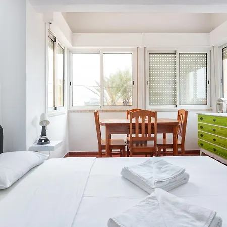 Blife & Hostal
