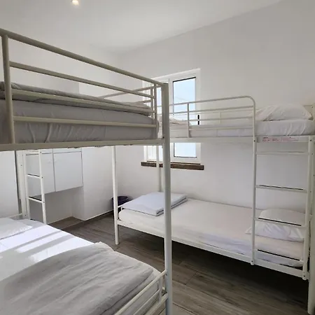 Blife & Hostel
