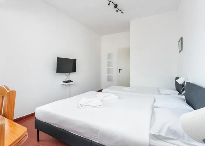 Auberge de jeunesse Blife & *