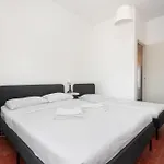 Auberge de jeunesse Blife & *